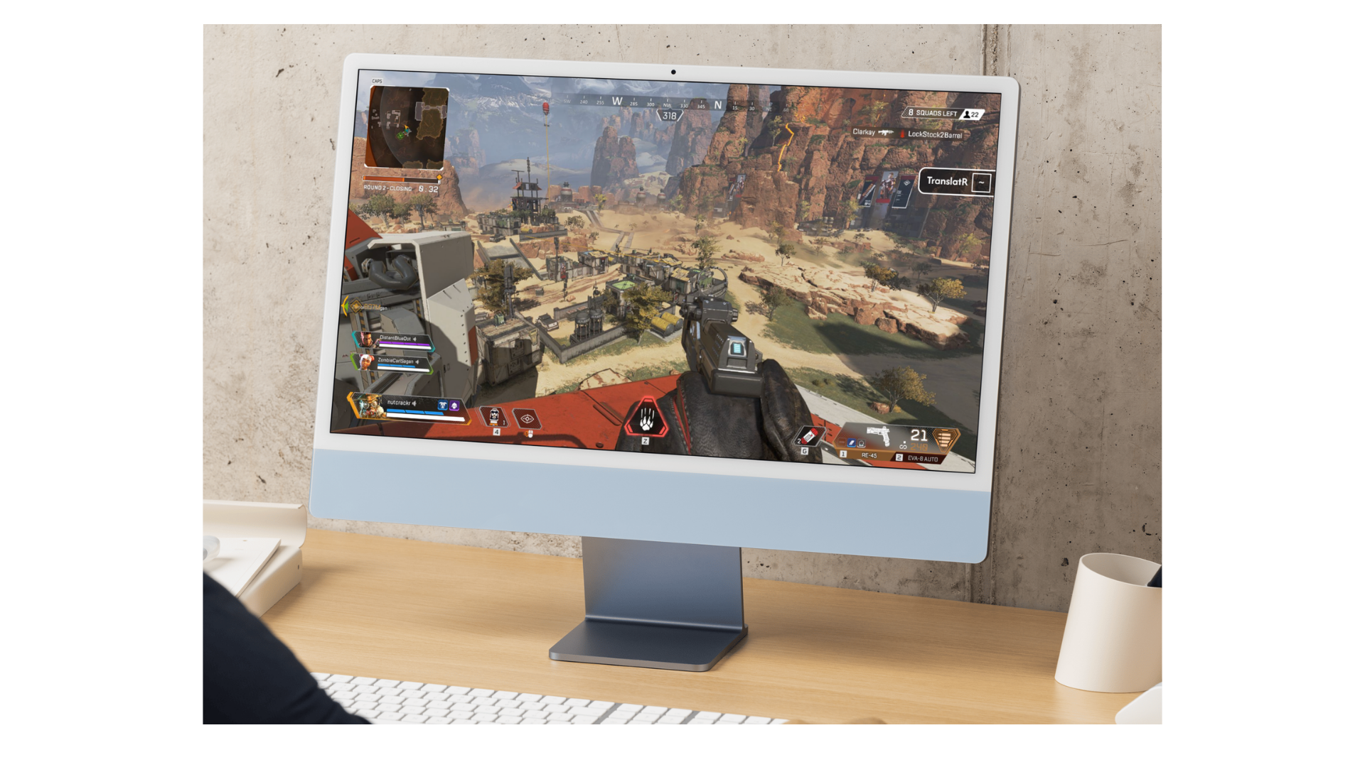 Multiplayer gameplay screenshot showing the kind of fast-paced, in-game context TranslatR needed to support